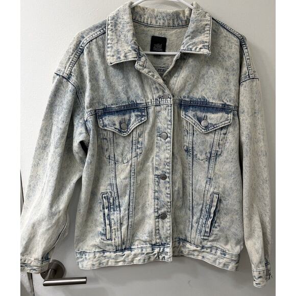 Women's SIZE Small Wild Fable Light Wash Blue Jean Denim Jacket Button Up Bleach - Picture 2 of 5